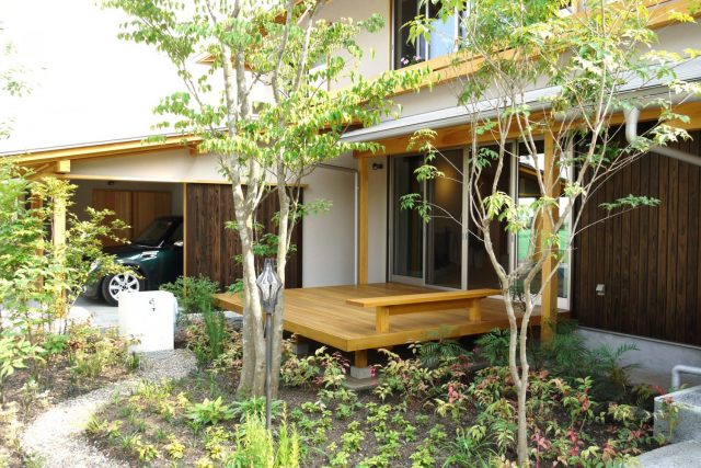 大阪の植木屋【二鷹造園土木】は手入れのご相談にも対応～エクステリアと外構は何が違う？～